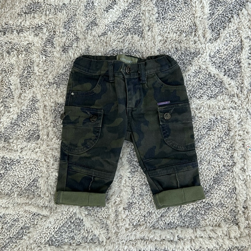 Diesel baby boy size 6 months camouflage print cargo jeans